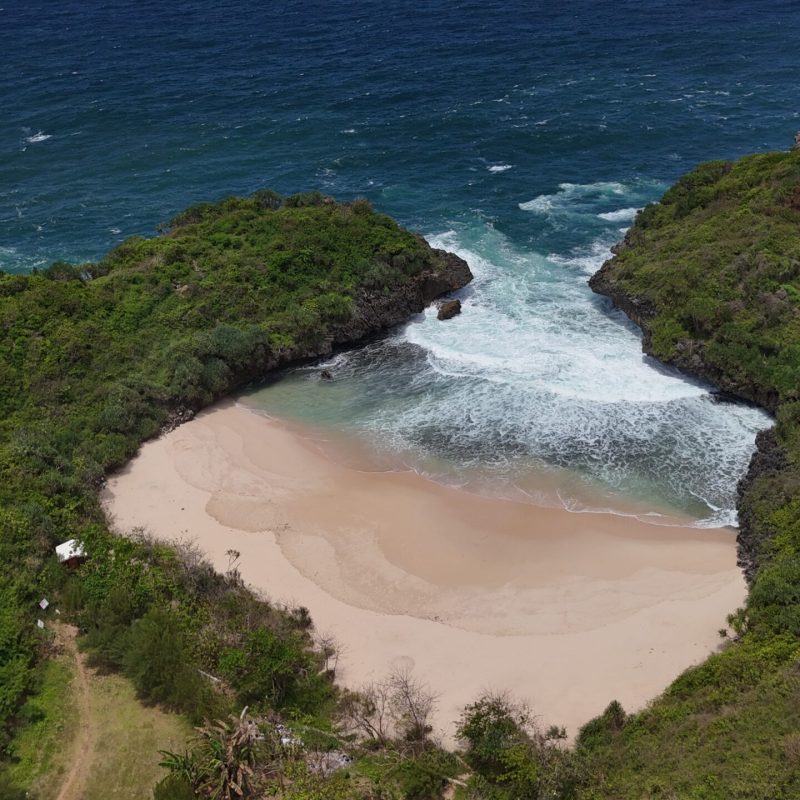 pantai sedahan