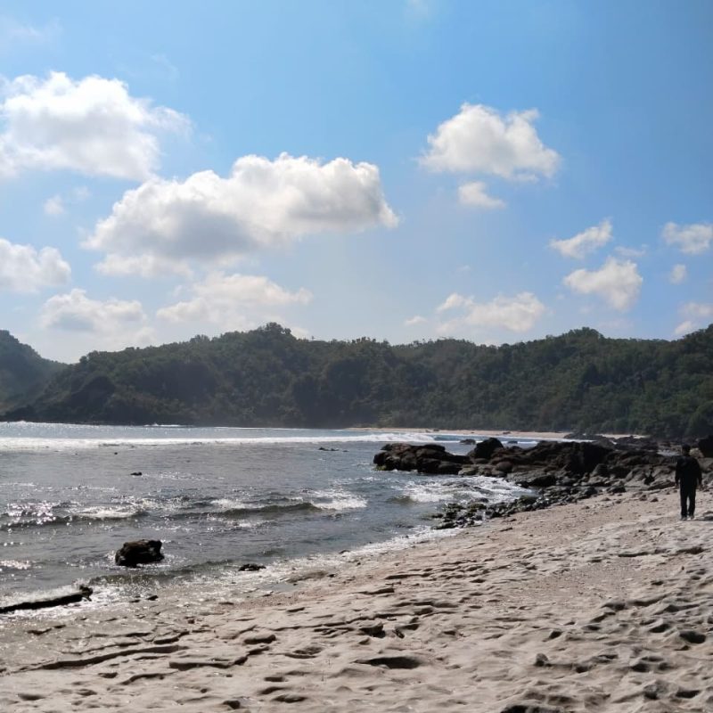pantai wediombo
